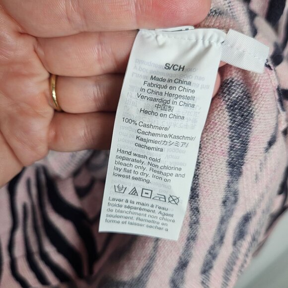 J. Crew Womens 100% Cashmere Zebra Animal Print Pink Navy Long Sleeve Sweater S - Picture 5 of 9